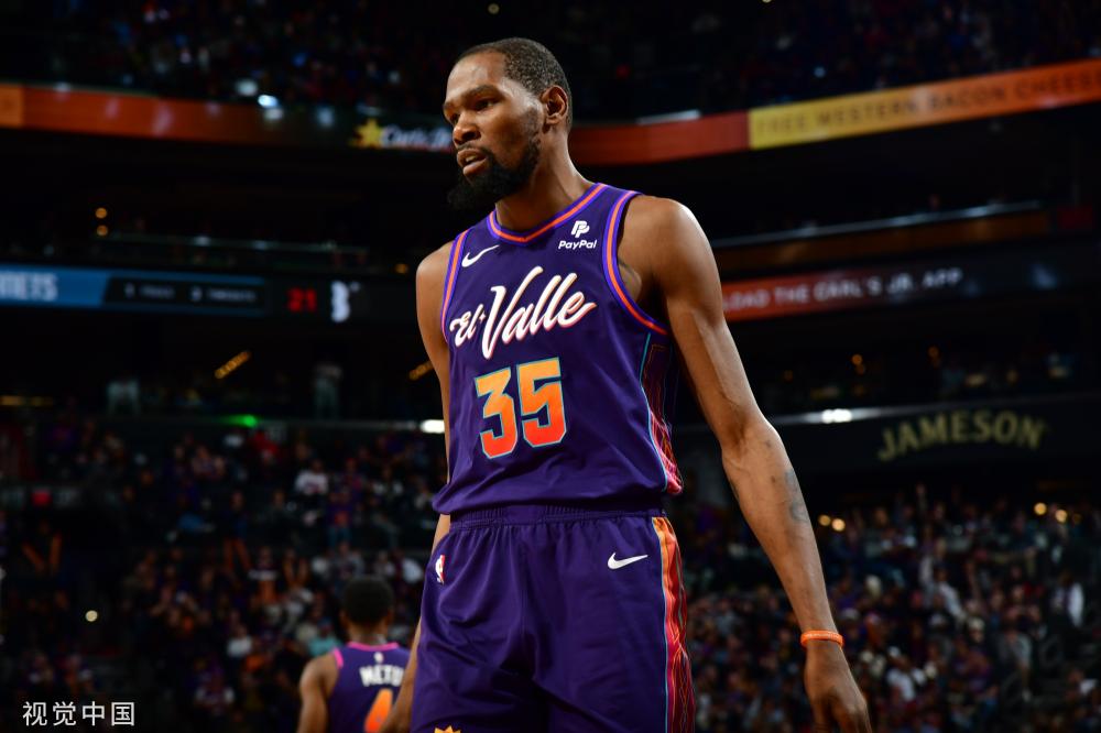 里萨谢身兼 里萨谢身兼